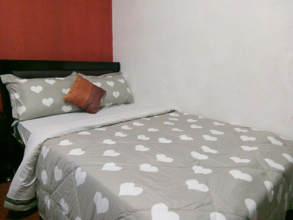 White Cottage Nuwara Eliya 10/19
