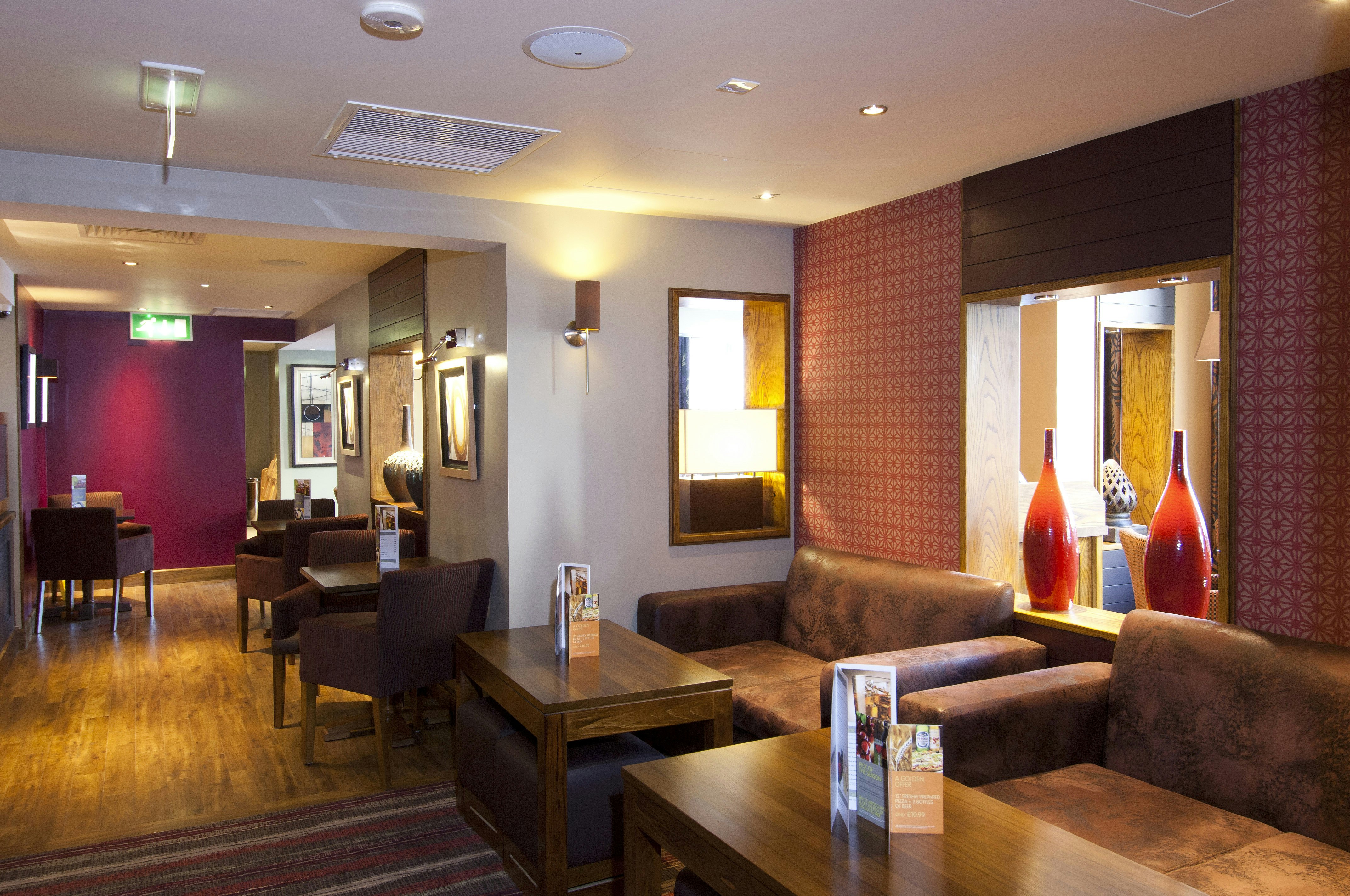 Premier Inn London Angel Islington 25/37