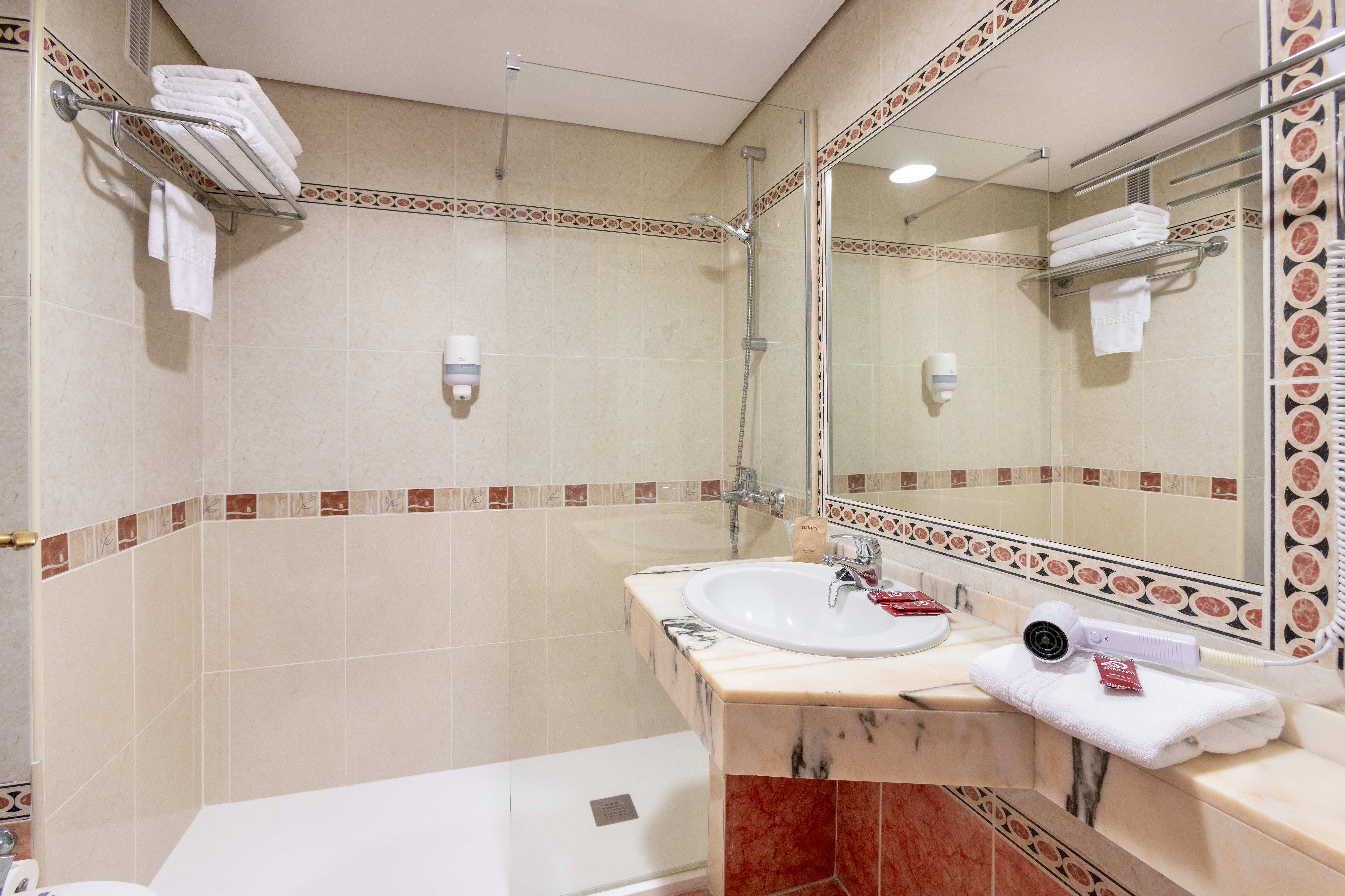 Masaru Apartamentos 30/33