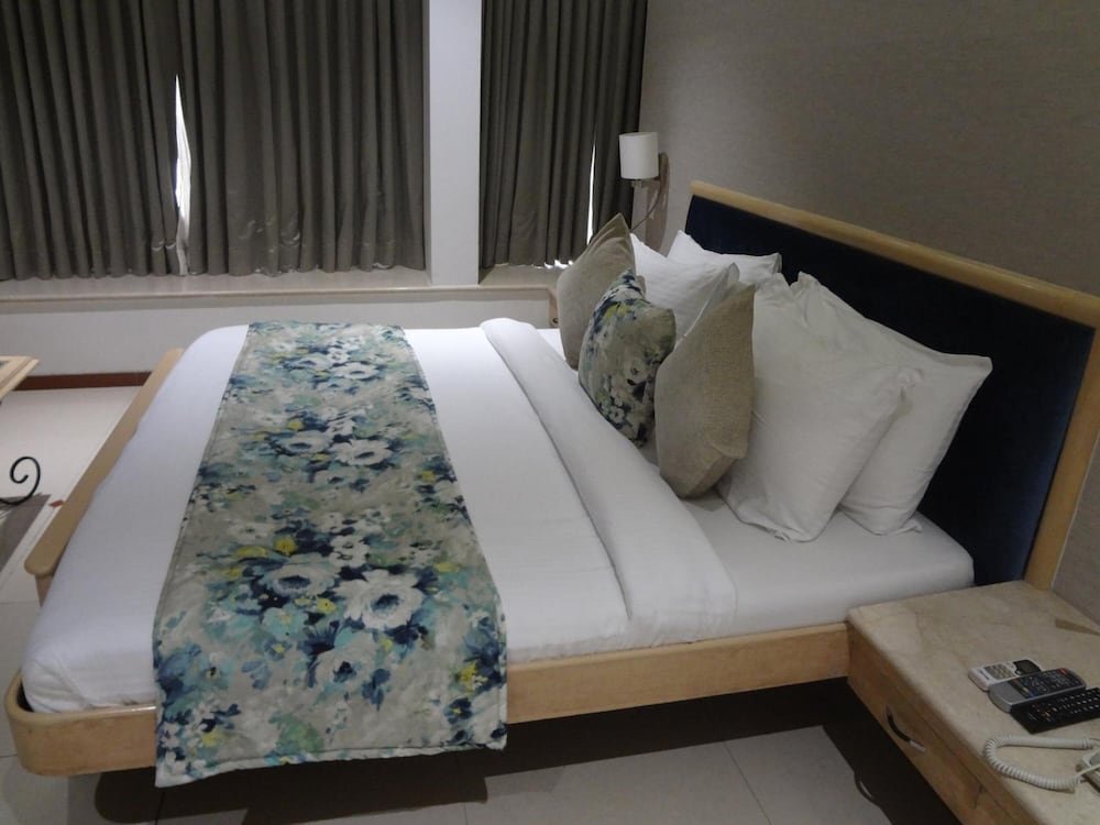 Hotel Suncity Apollo 13/25