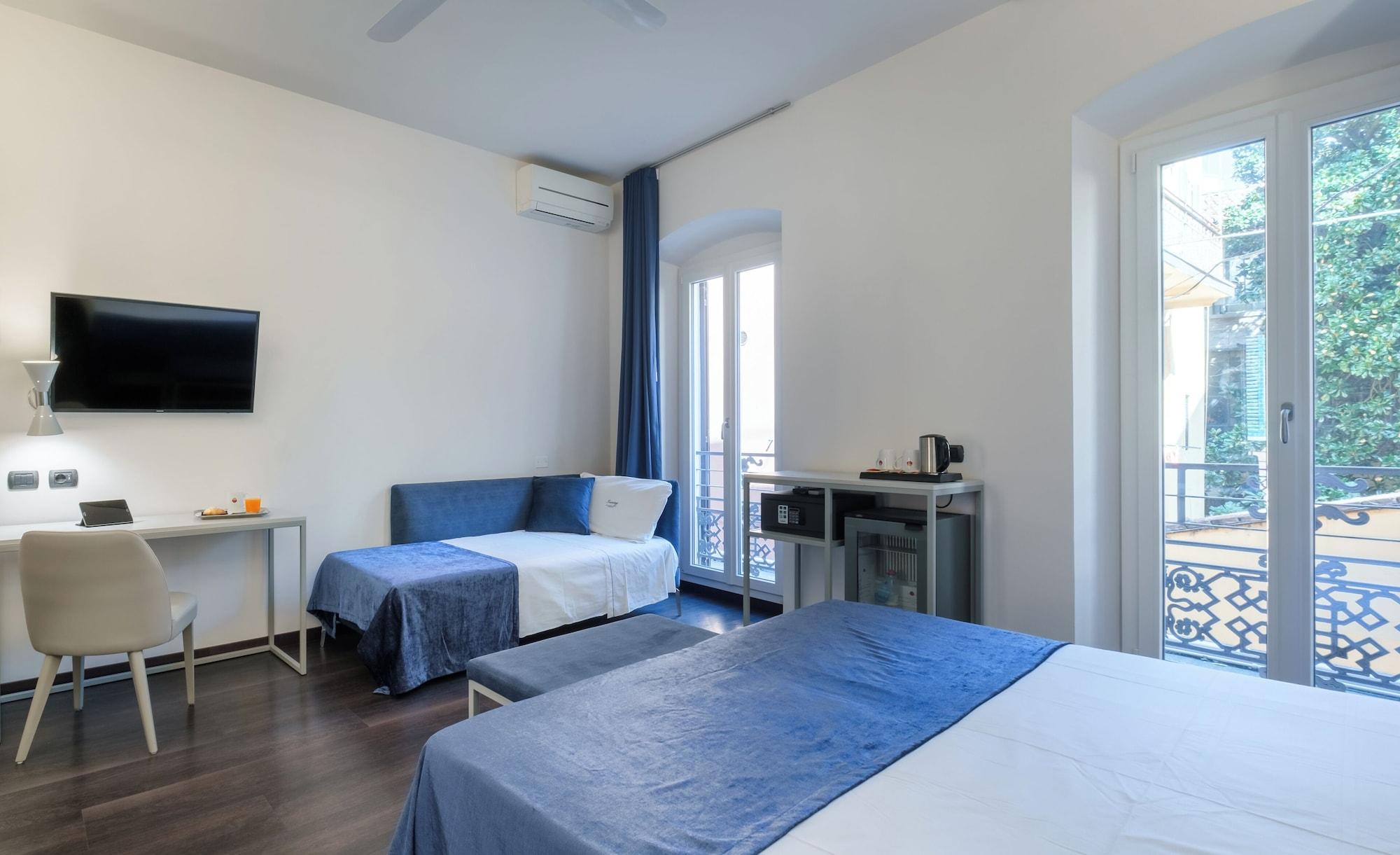 Urban, Double Bed