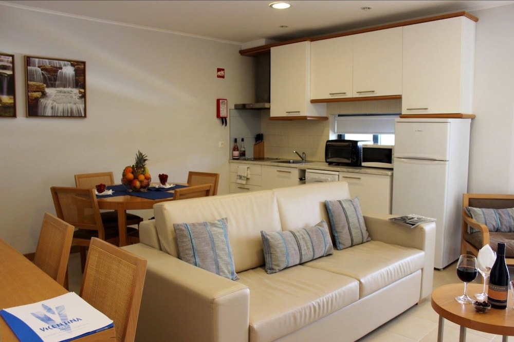 Vicentina Hotel 15/24