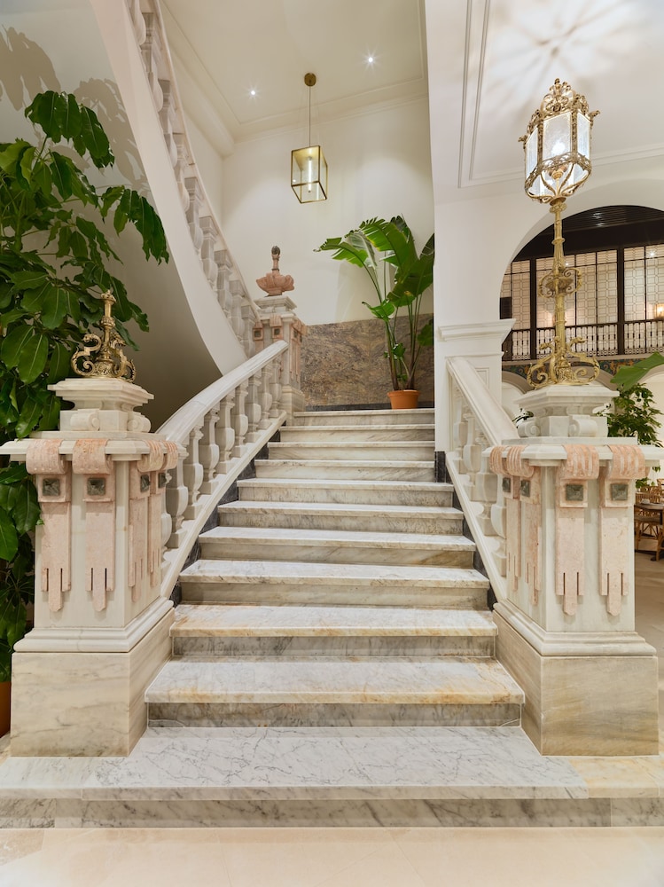 H10 Palacio Colomera 13/77