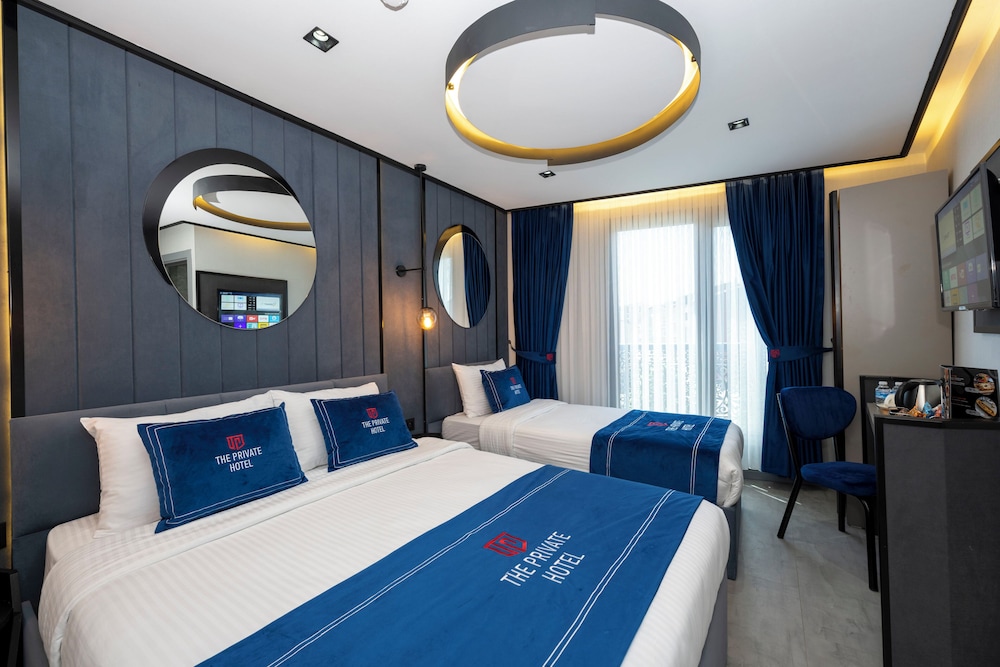The Private Airport Hotel 17/50