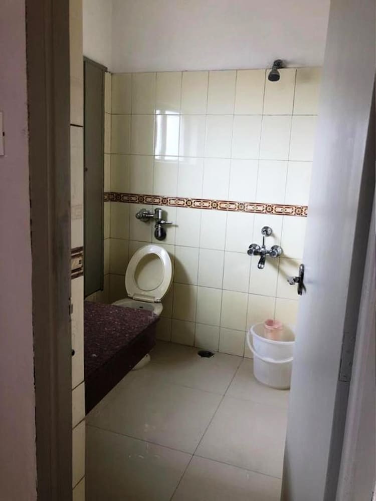 Hotel Preethi Palace 34/34