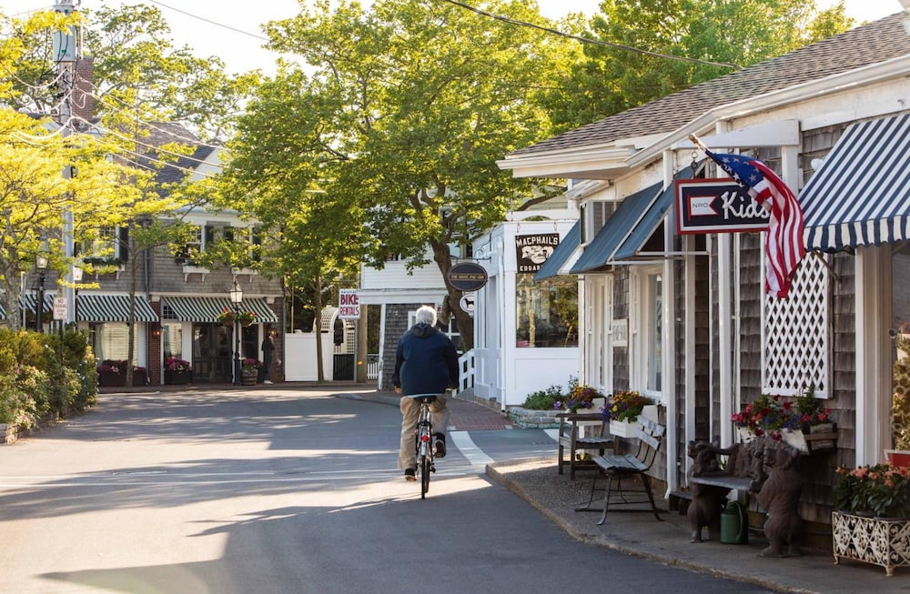 The Edgartown Inn, The Edgartown Collection 34/44