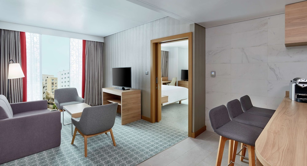 Hilton Garden Inn Muscat Al Khuwair 27/54