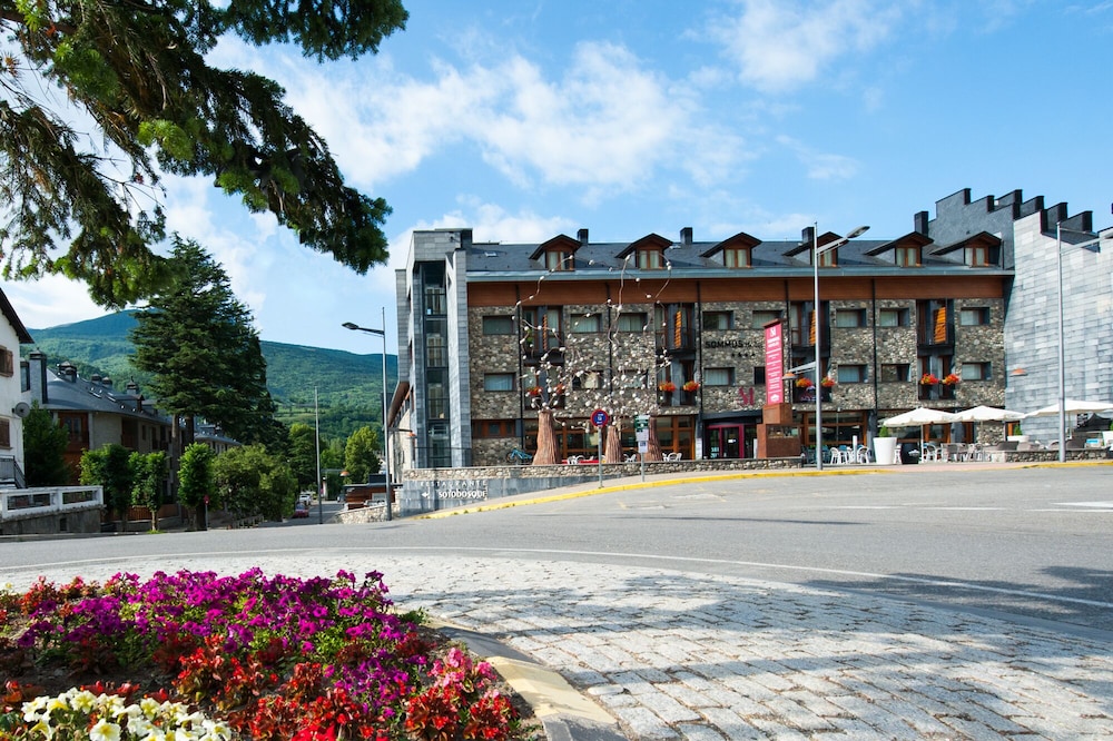 Sommos Hotel Aneto 5/50