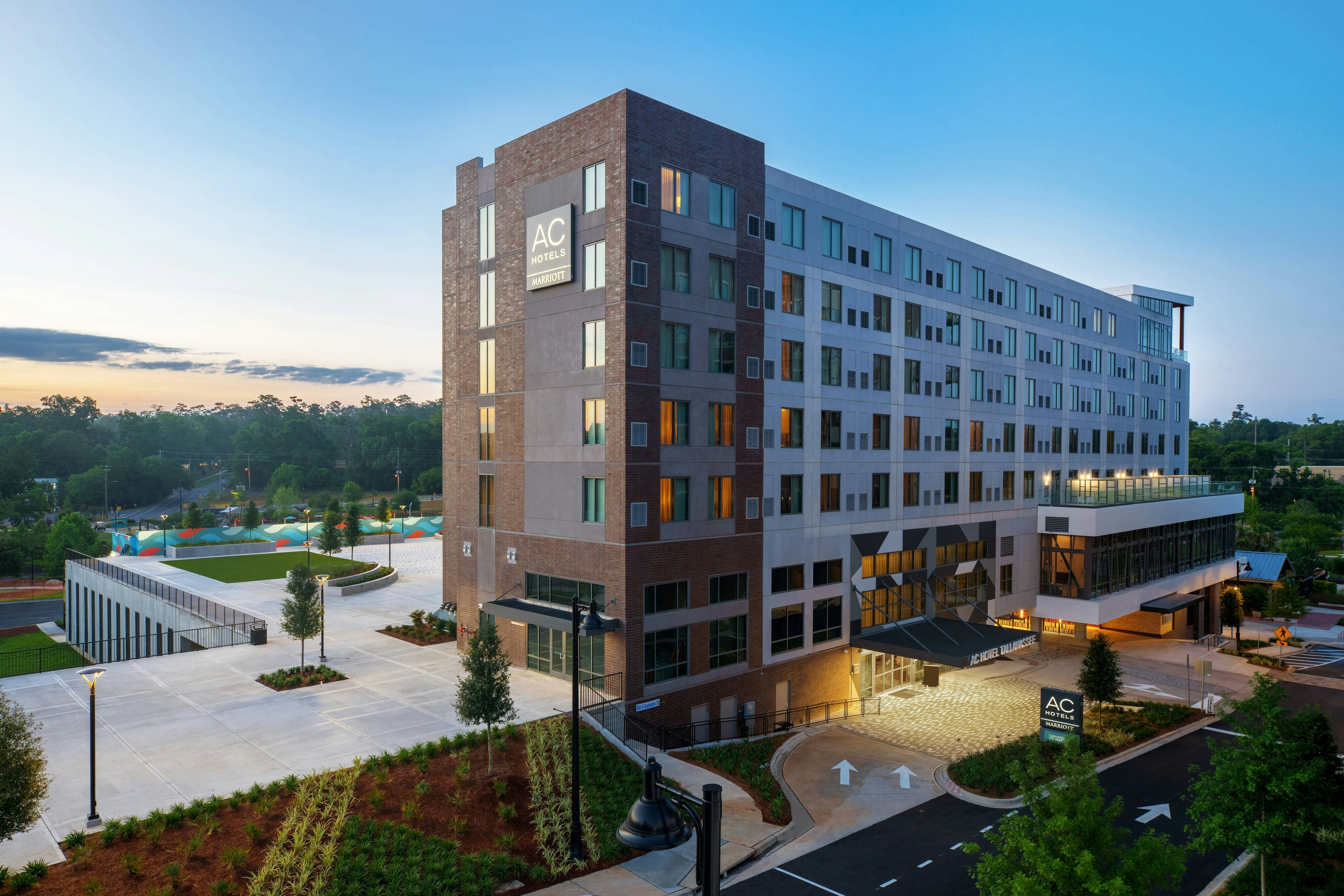 AC Hotel by Marriott Tallahassee Universities at the Capitol 2/58