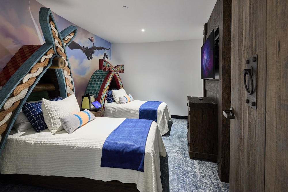 Kids Suite, Suite, King and Twin Beds, Sofa
