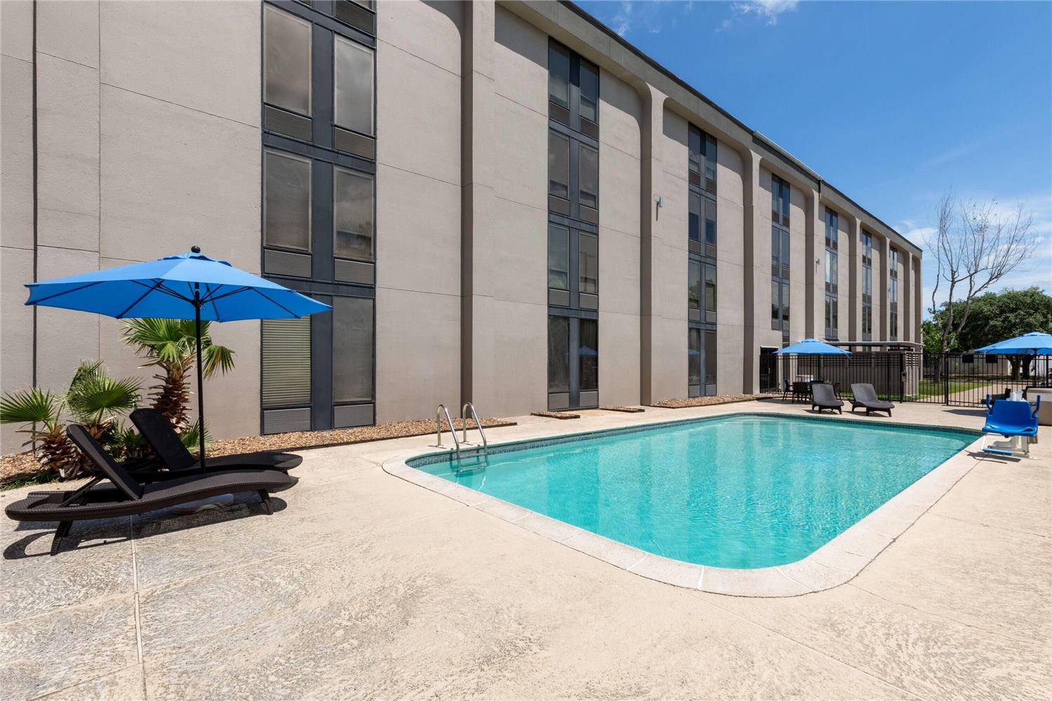 La Quinta Inn & Suites by Wyndham Houston Stafford Sugarland 17/17