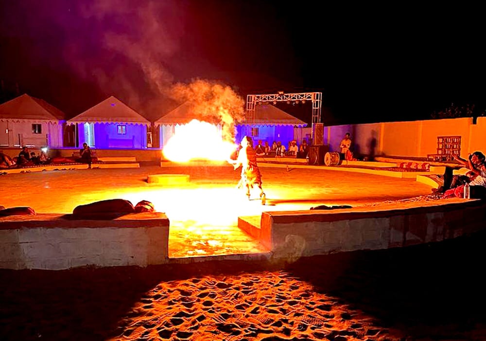 Sheesh Mahal Desert Camp 34/44