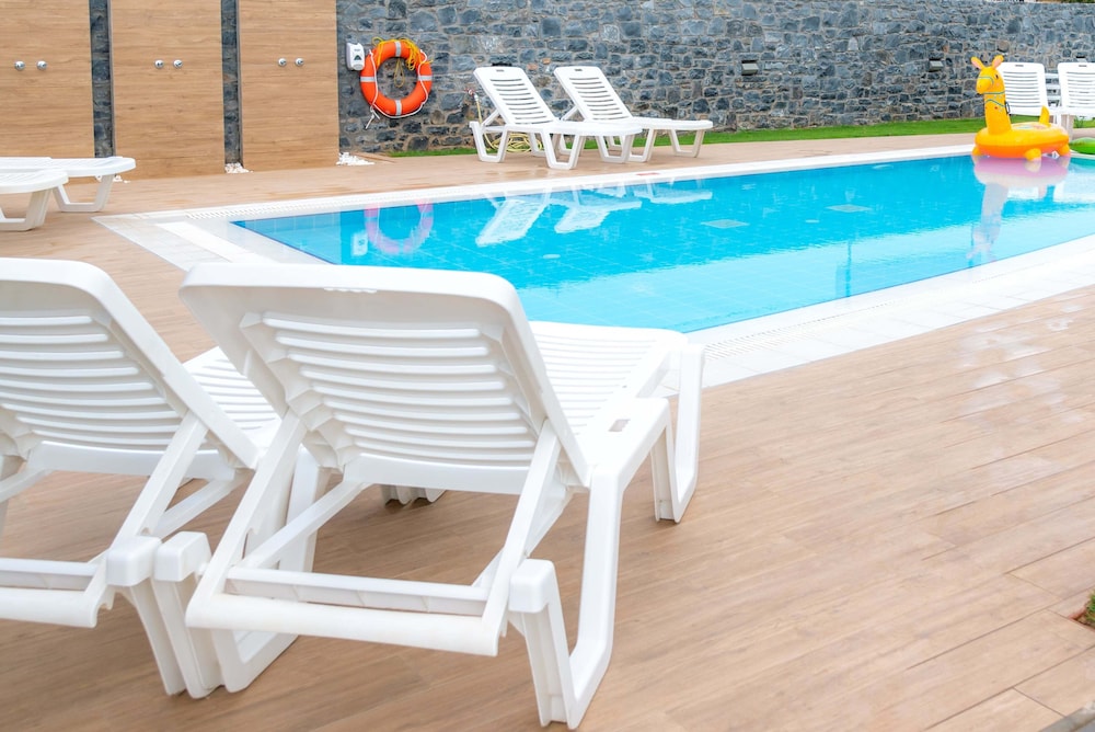 Astir Beach 38/63