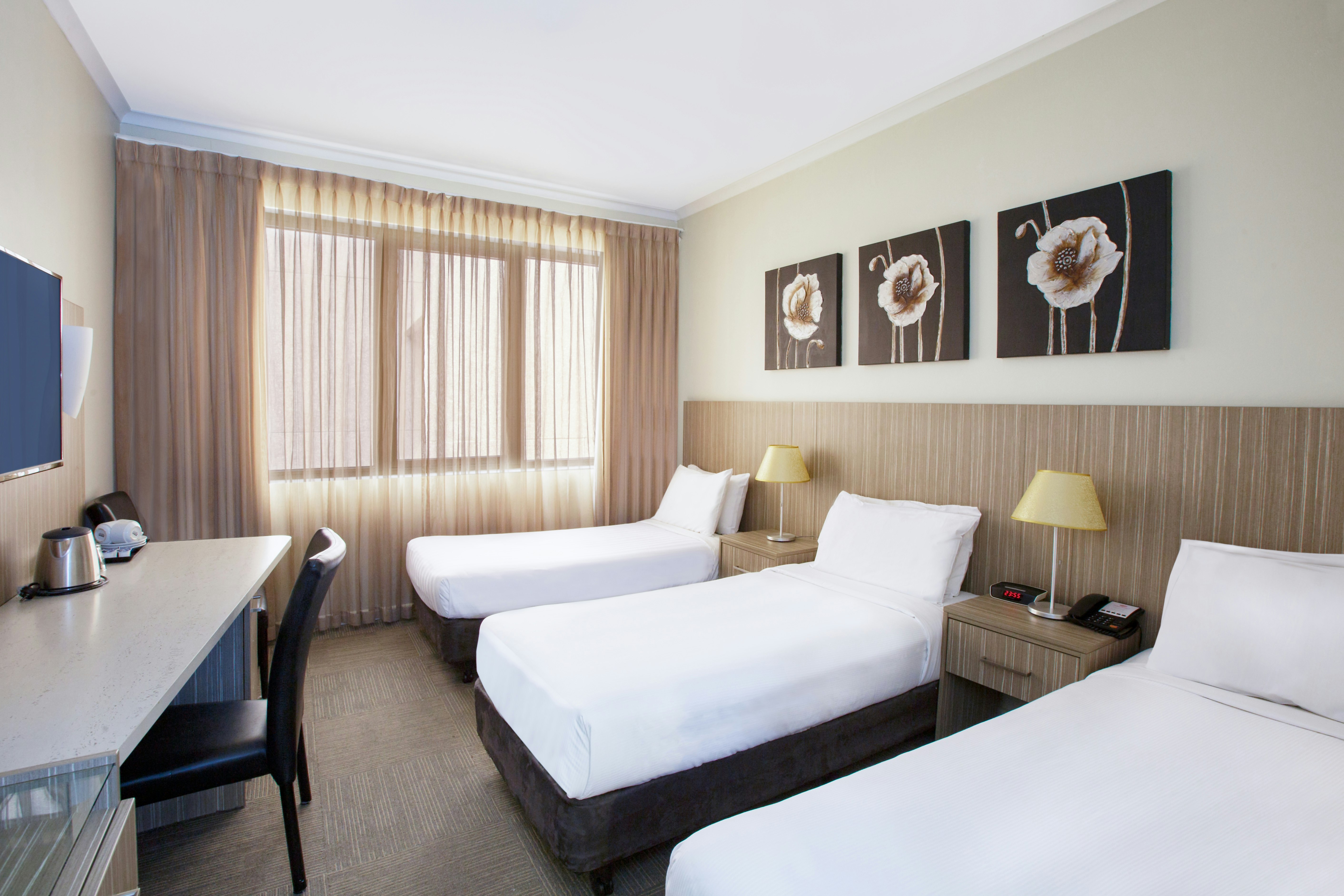 Metro Hotel Marlow Sydney Central 8/17