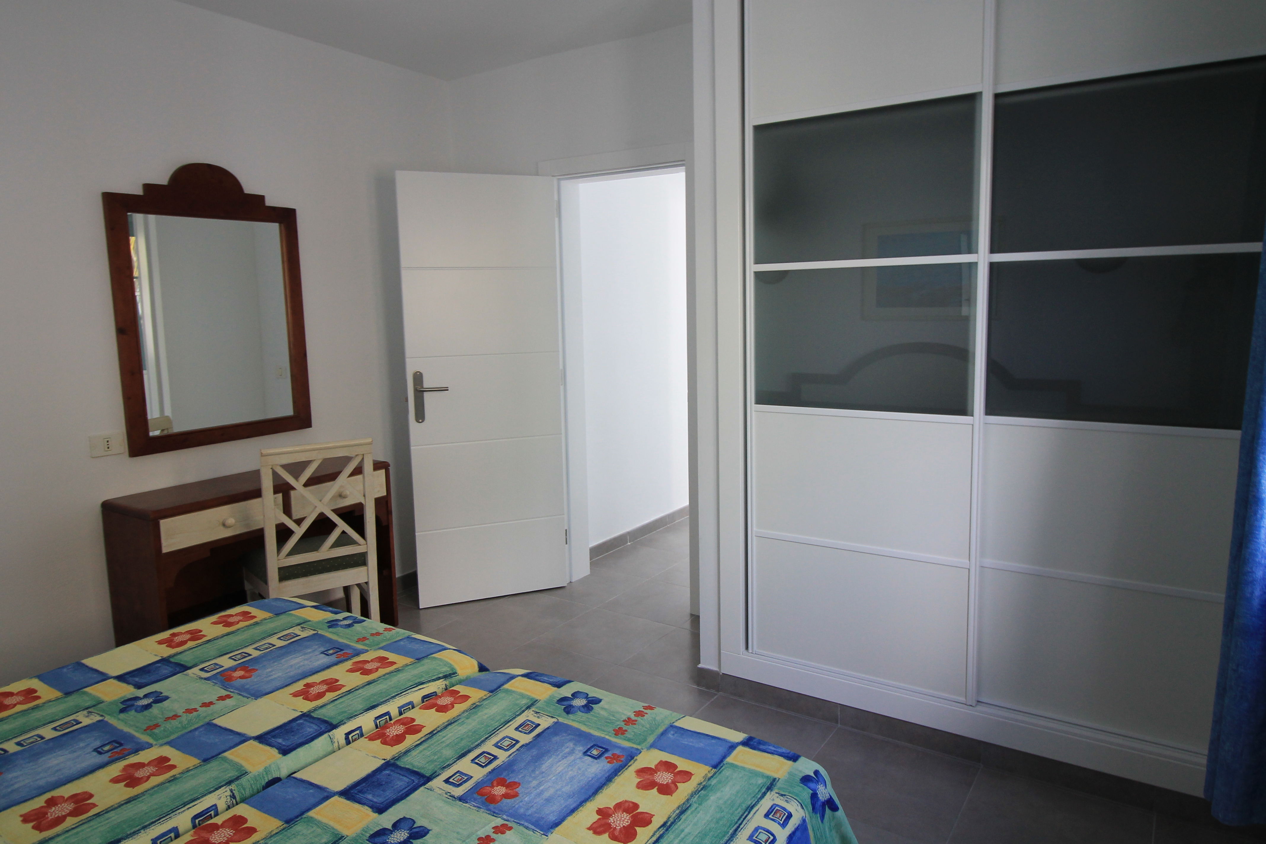 Elena Apartamentos 2/44