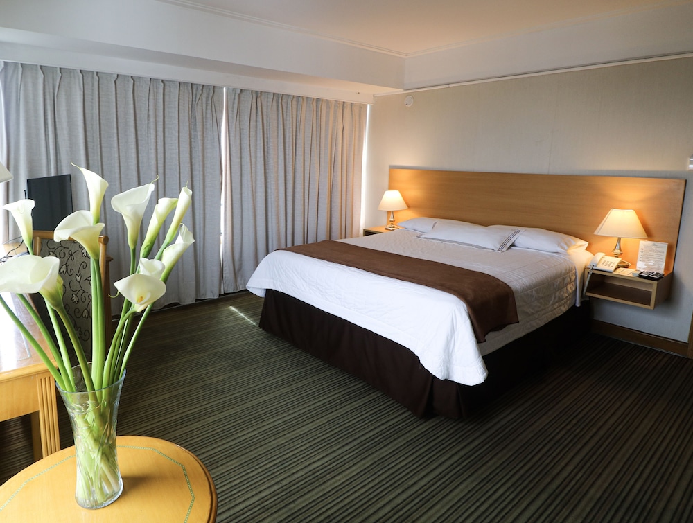 Miramar Hotel 16/71