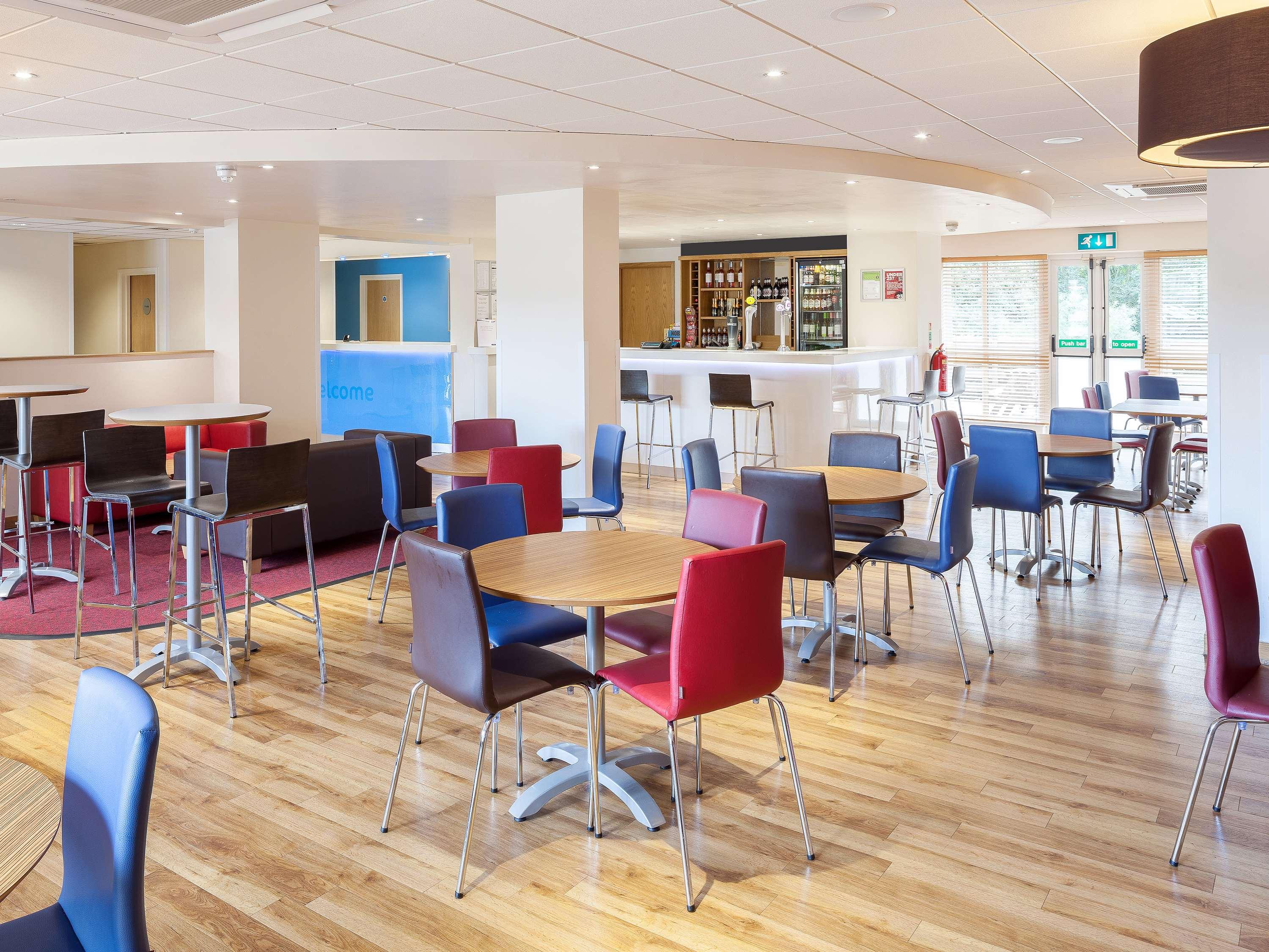 Travelodge Ashford 40/44