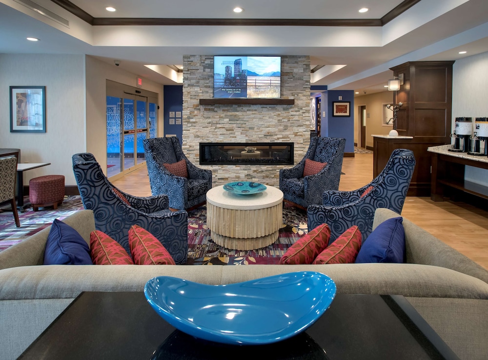 Hampton By Hilton New Paltz 38/47