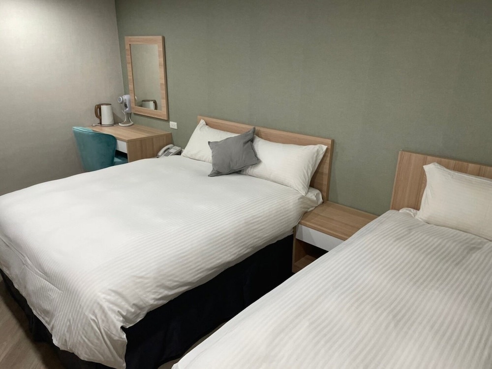 Fun House Hostel 17/53