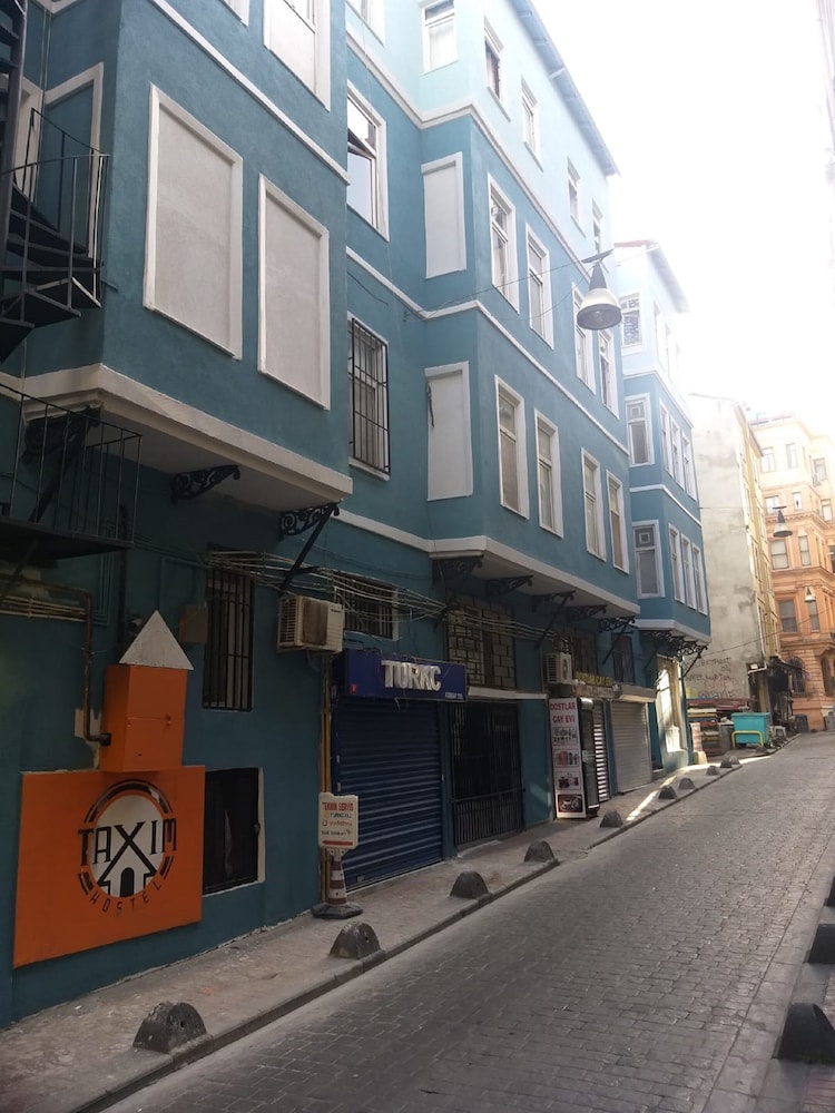 Taxim Hostel 67/74