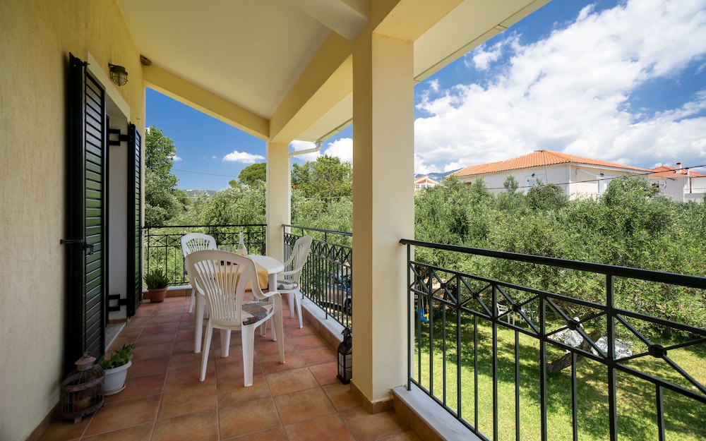 Koxyli Village Studios &amp; Apartments 22/50