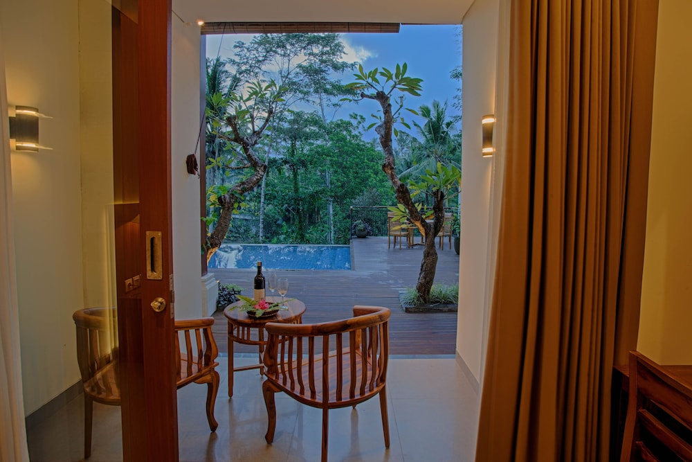 River Sakti Resort 56/64