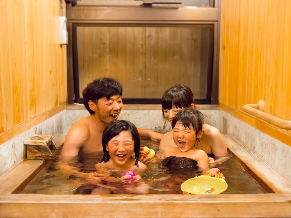 ICHIRINO KOGEN HOTEL ROAN 18/47