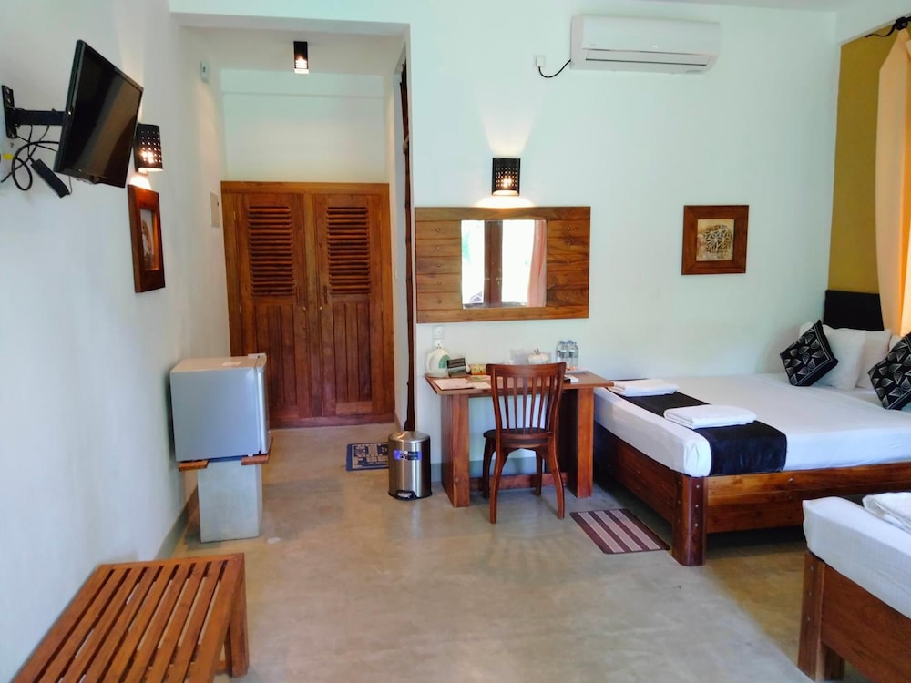 Nil Diya Mankada Safari Lodge 27/50