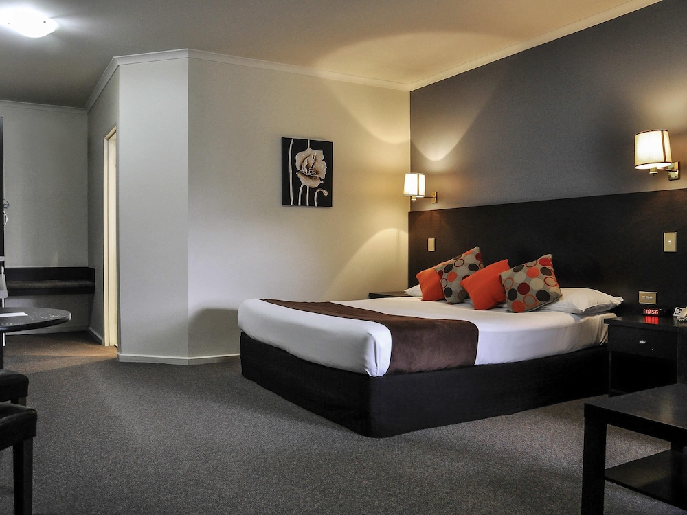 Ibis Styles Adelaide Manor 13/59