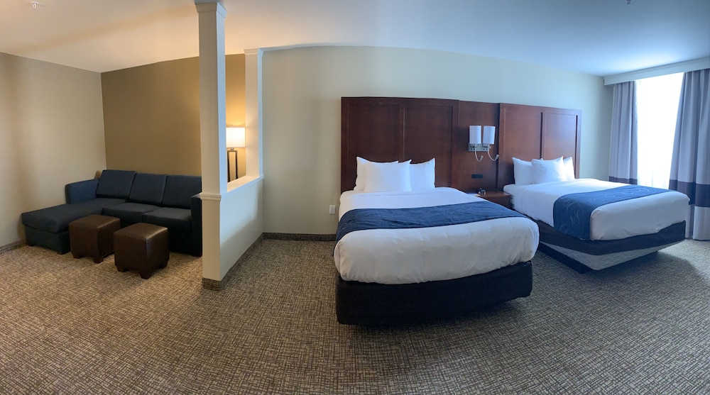 Comfort Suites Daytona Beach-Speedway 11/35