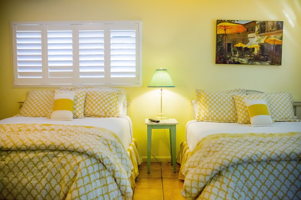 Leucadia Beach Inn 29/52