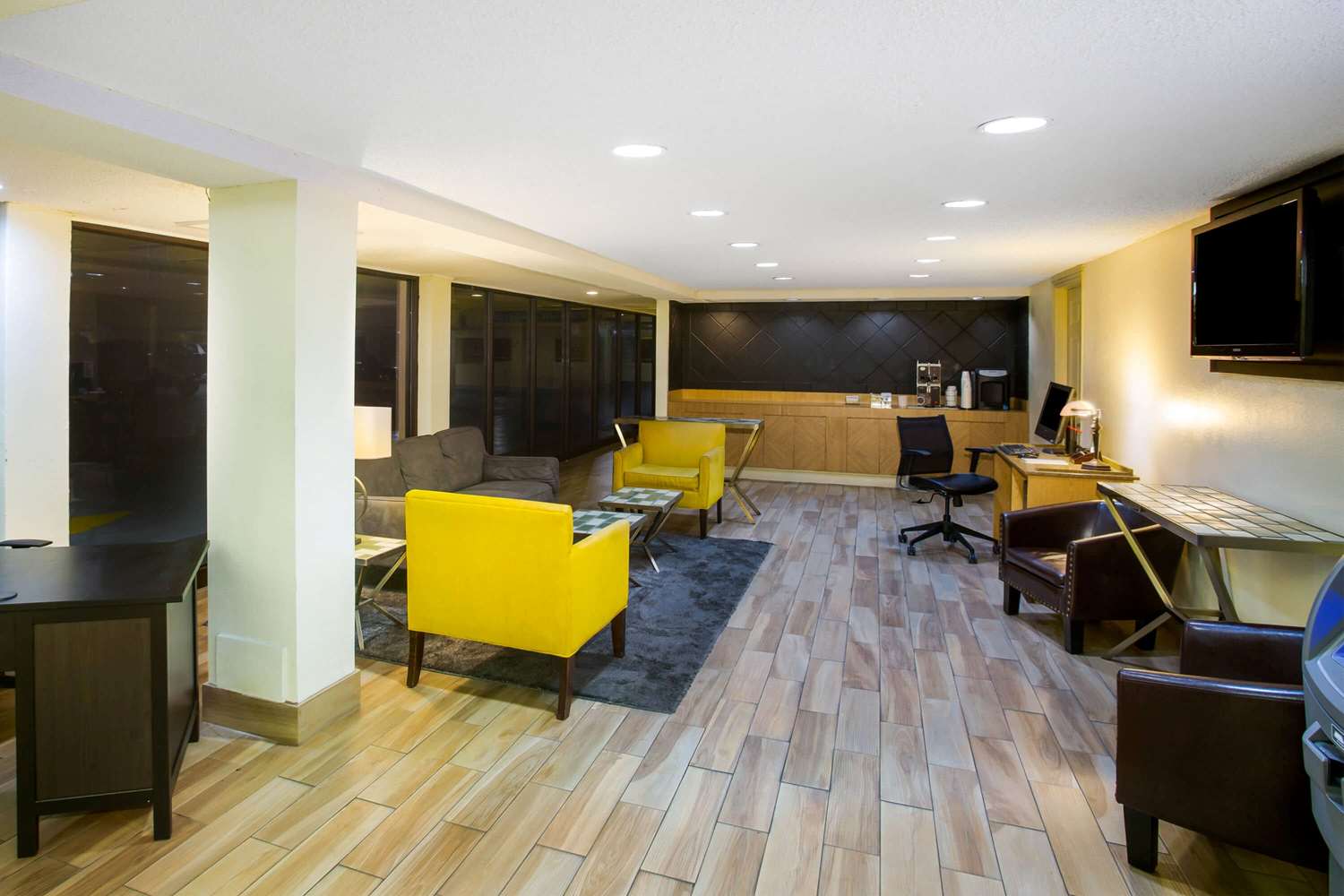 La Quinta Inn by Wyndham Austin Capitol / Downtown 28/43