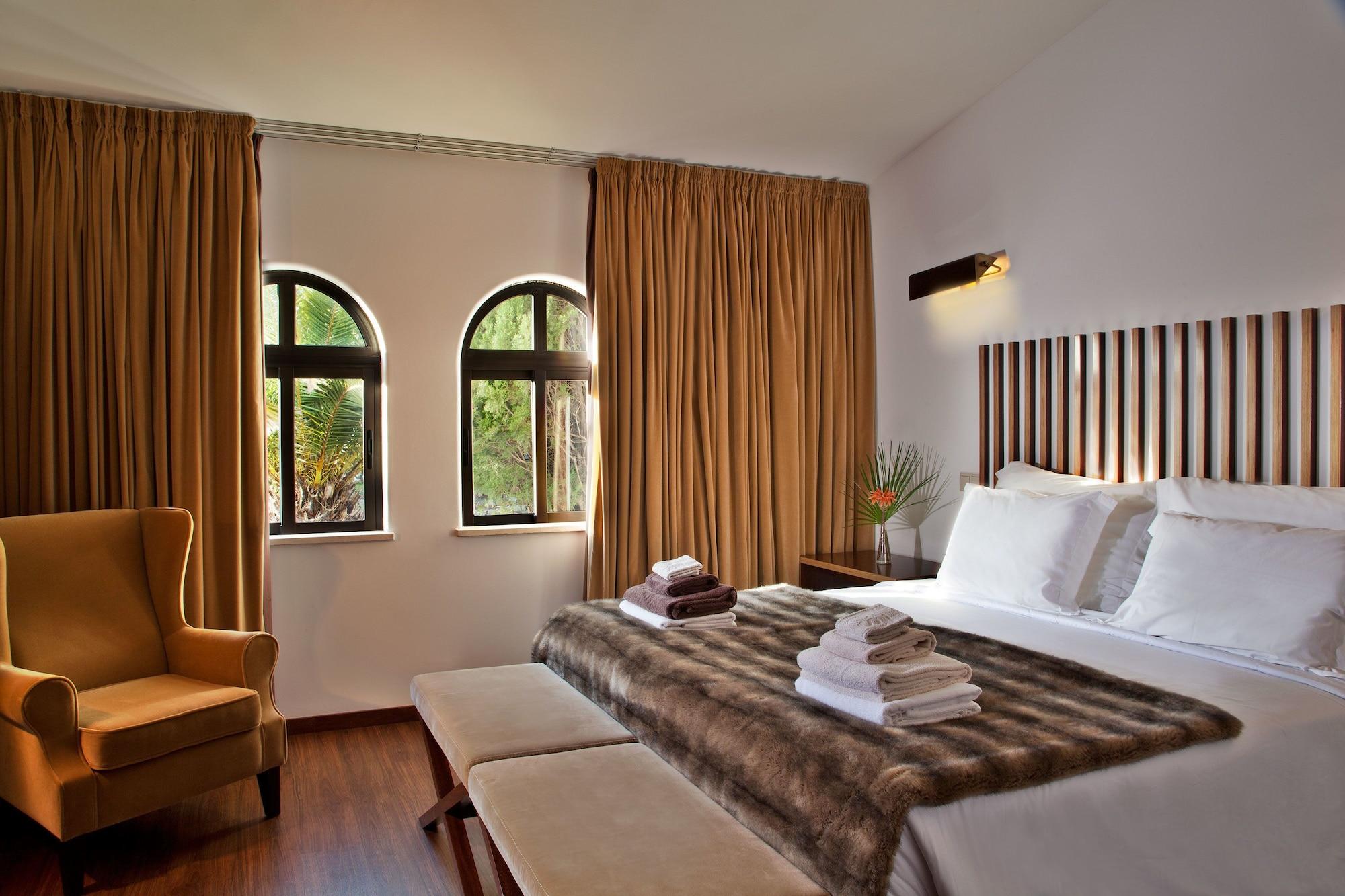 Room, Double Bed