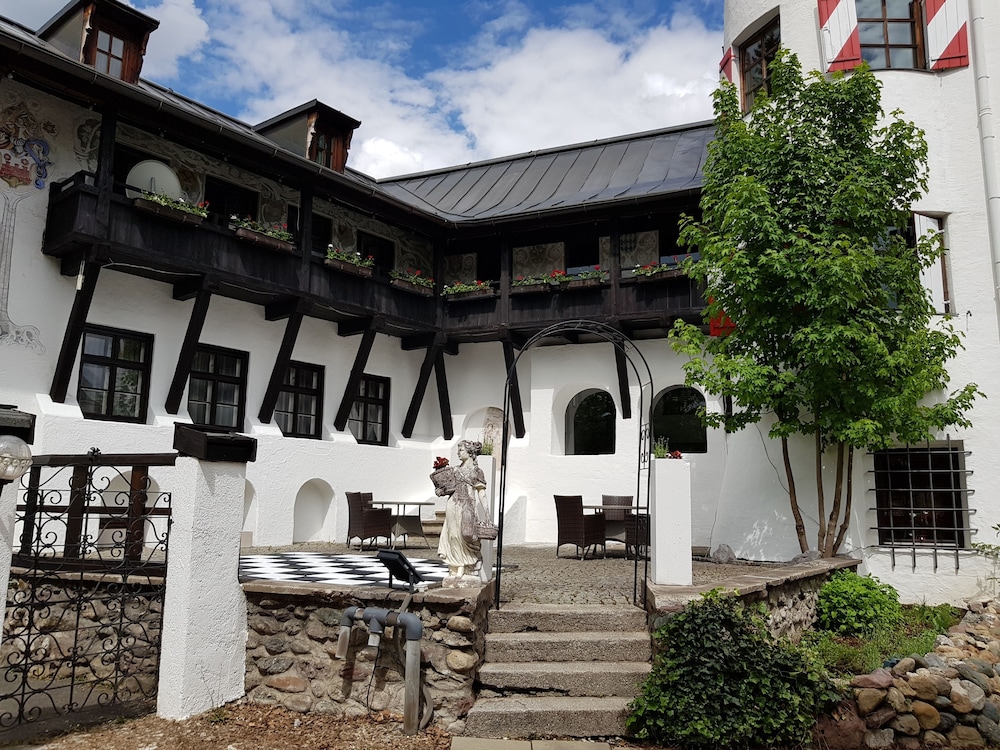 Family Hotel Schloss Rosenegg 4/64
