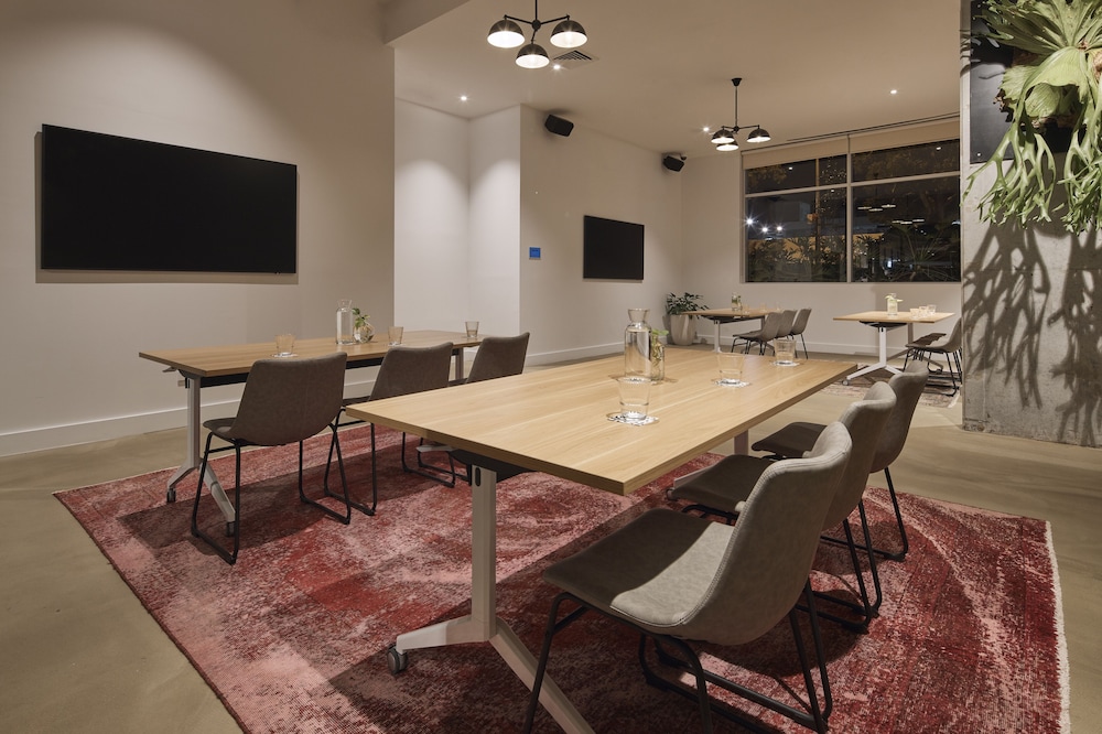 Hotel Totto Wollongong 42/51