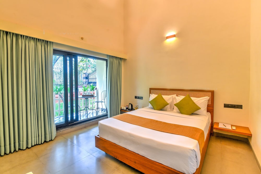 Celebrity Resort 4/50