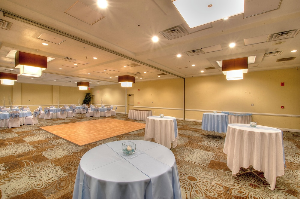 Holiday Inn Orlando East - UCF Area 50/59
