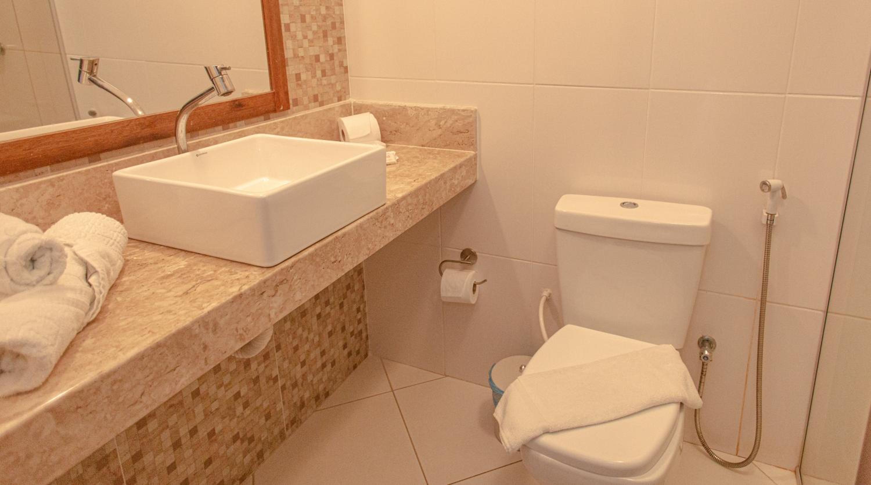 Pousada Canto do Rio 50/50