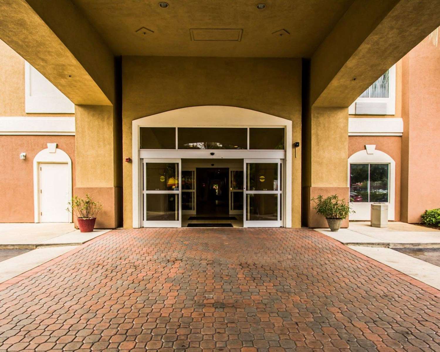 Sleep Inn and Suites Orlando International Airport 12/14