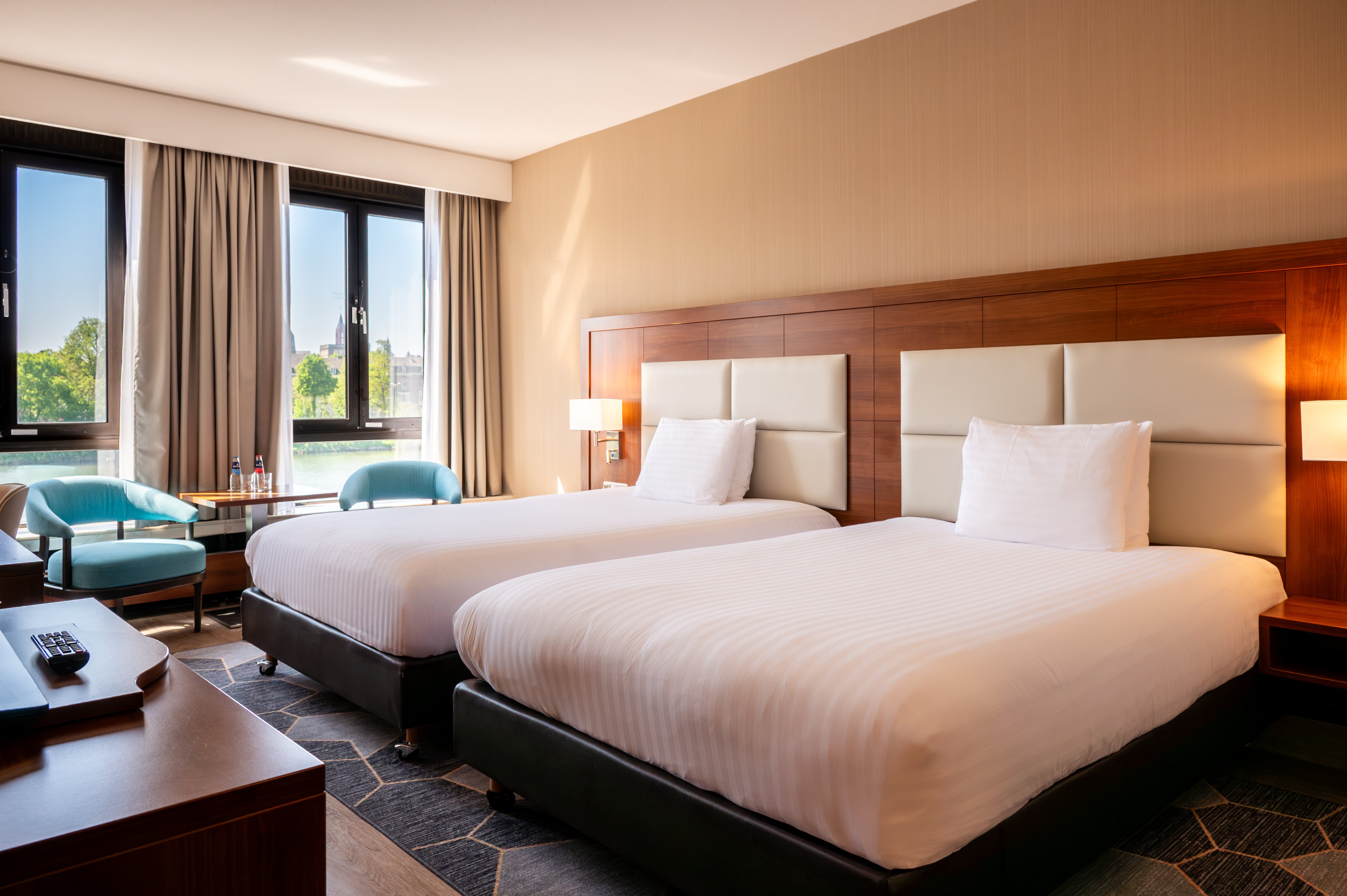 Room, 2 Beds, Riverside