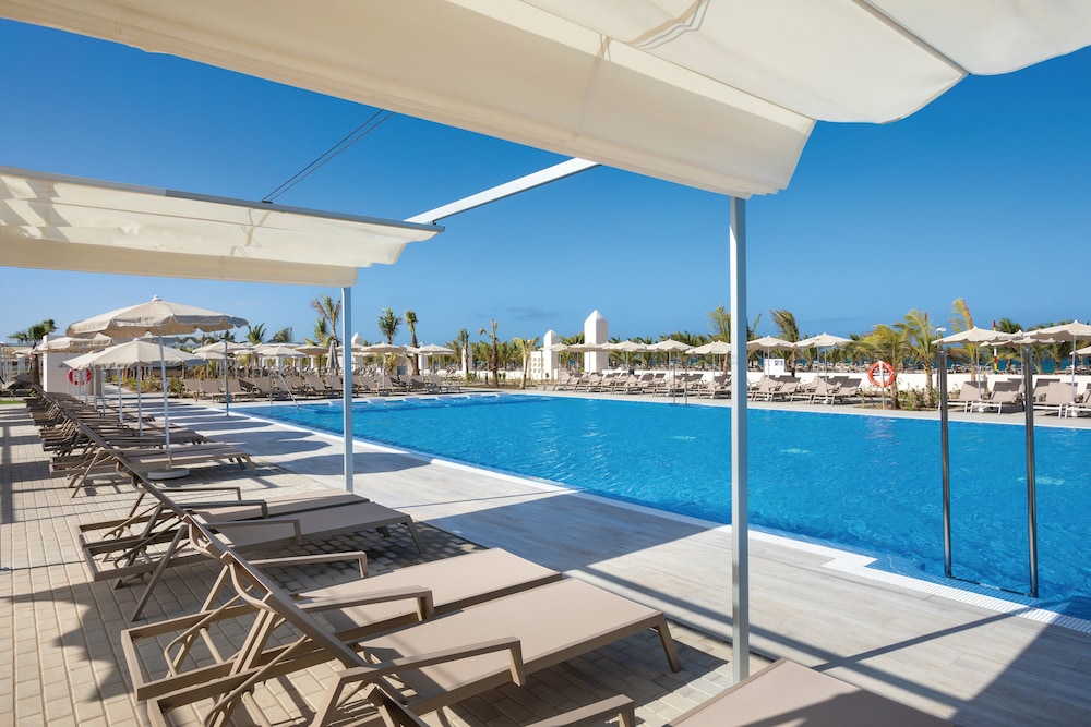 Hotel RIU Karamboa 18/50