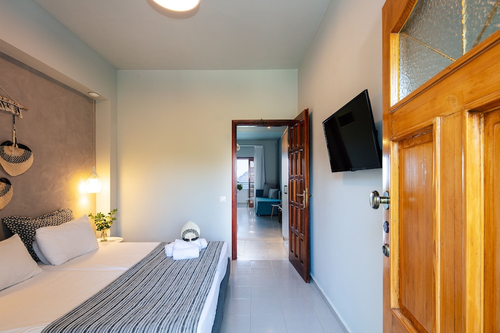 Anthos Apartments 13/56