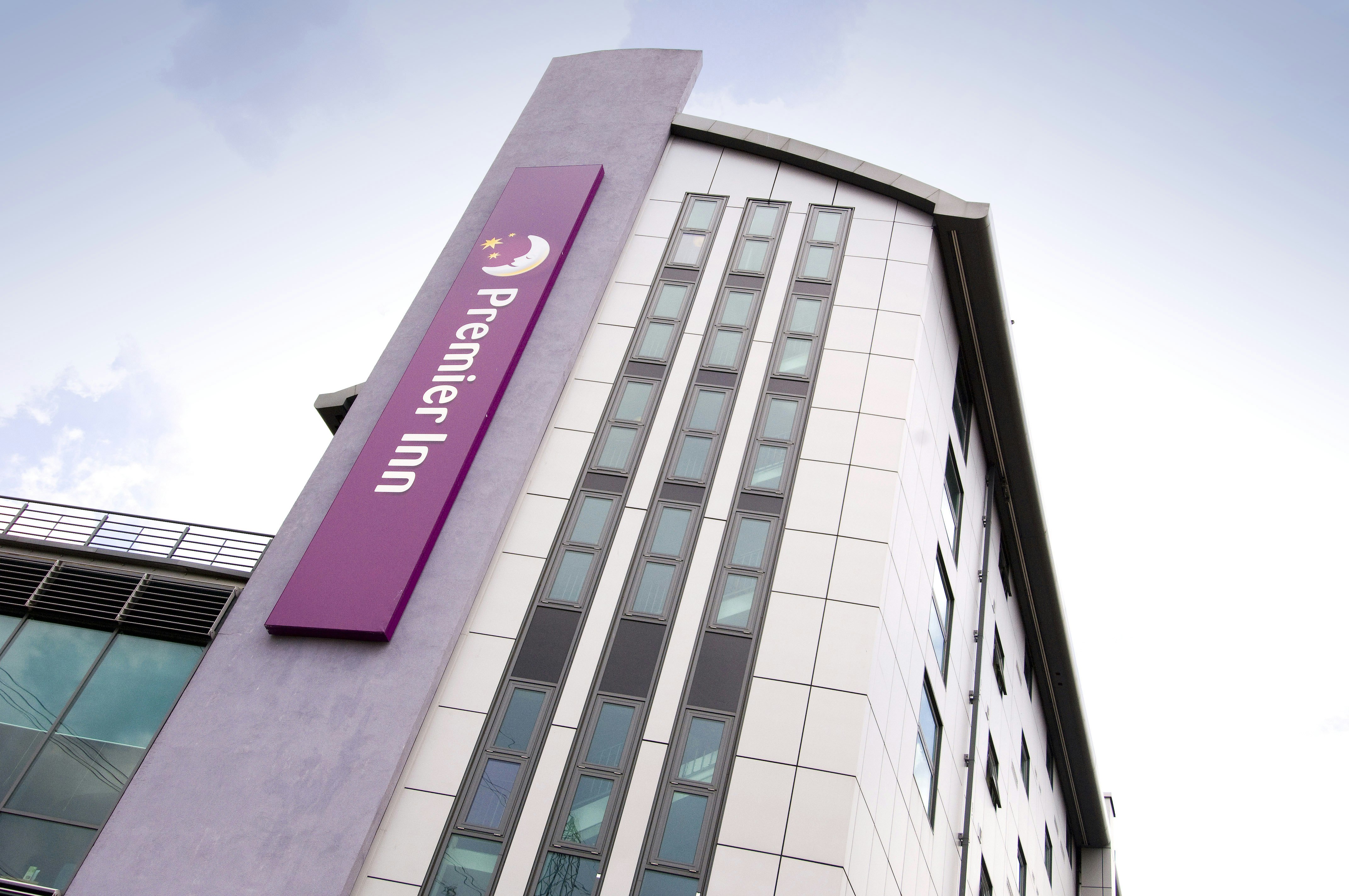 Premier Inn London Wimbledon South in LONDON