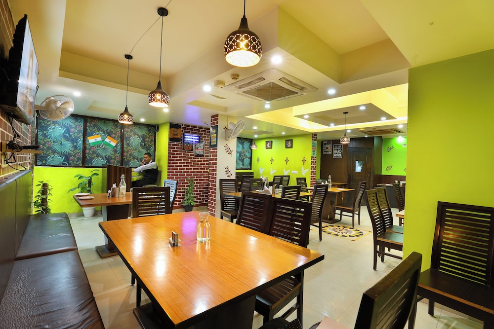Airport Hotel Grand Delhi 39/52