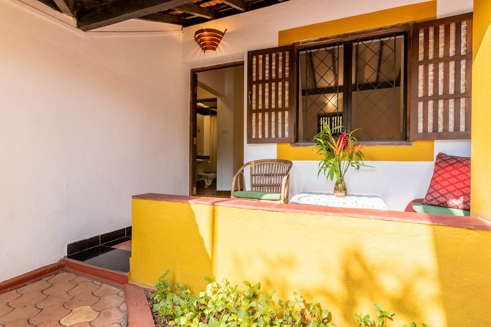 Granpas Inn Bougainvillea 10/50