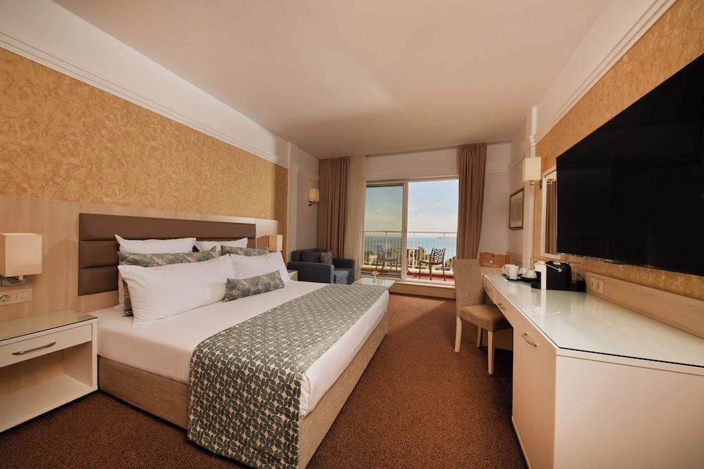 Preferred Club, Double Bed, Sea View, Terrace