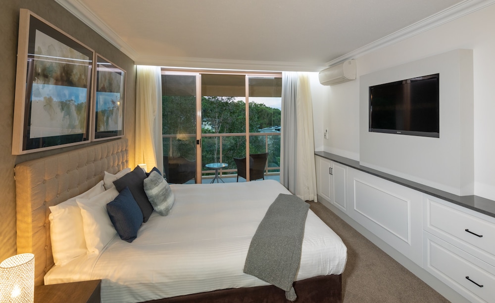 2 BEDROOMS, EXECUTIVE, APARTMENT