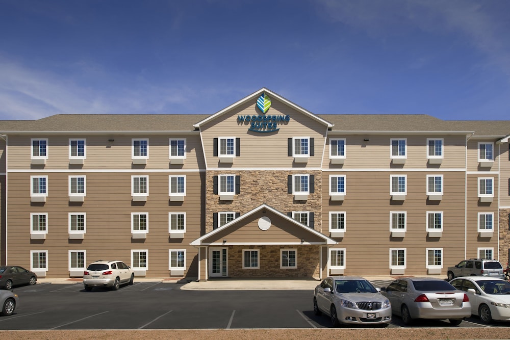 WoodSpring Suites Odessa 20/22