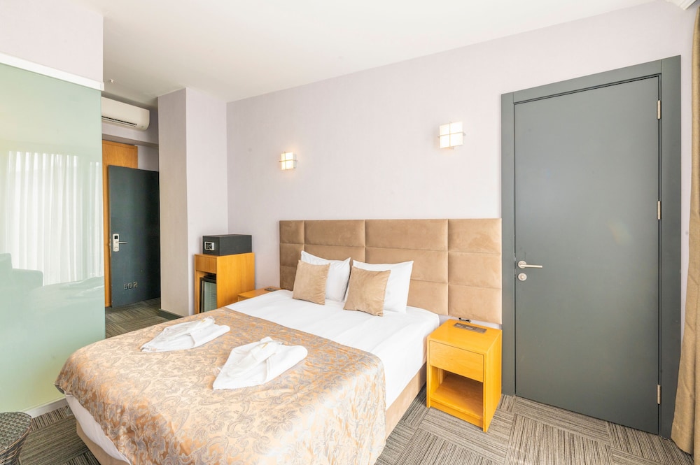 Hotel V Plus Taksim 9/70