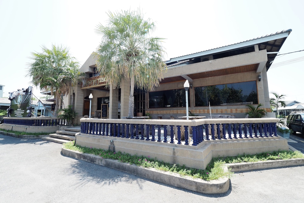 Pachara Hotel And Restaurant 1/20